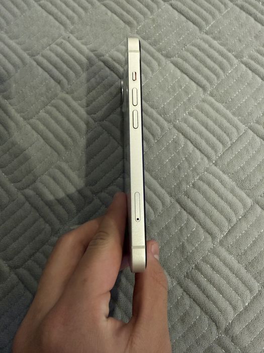 Продам Айфон 13 128 гб Iphone 13