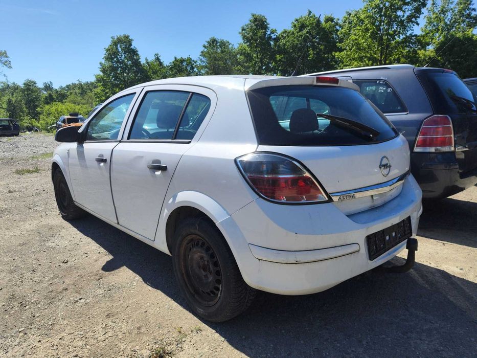 Opel astra H / Опел Астра на части - 1.7 дизел 81кв 110кс