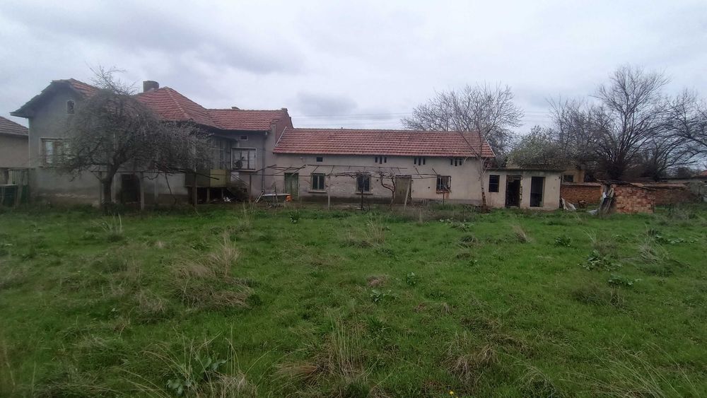 Продава се Къща в с. Ореховица, Област Плевен - 156 кв.м за 72 €/кв.м - Снимка #3