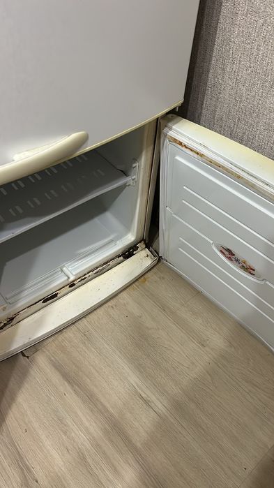 Холодильник бу не дорого торг