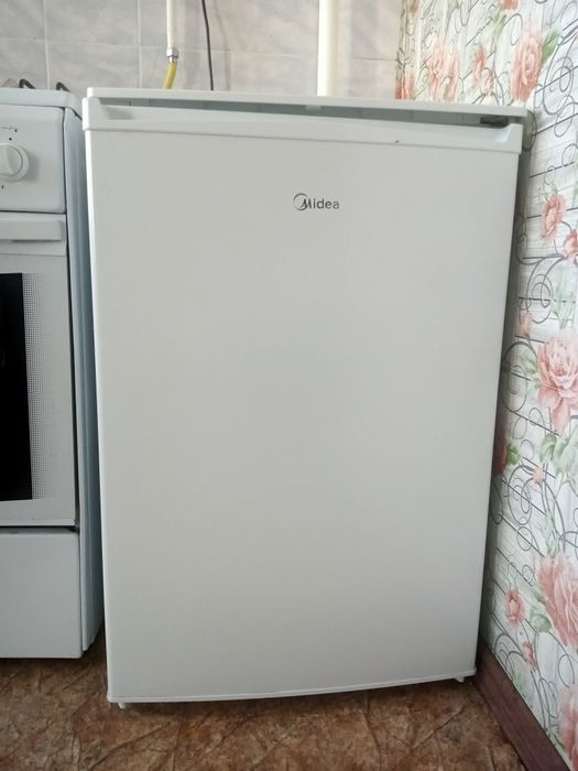 Холодильник 70000 тг