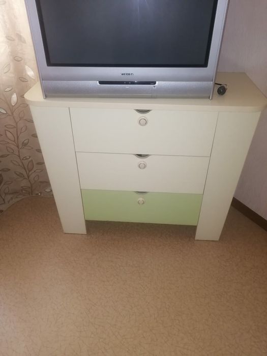 Шкафчик тумбочка