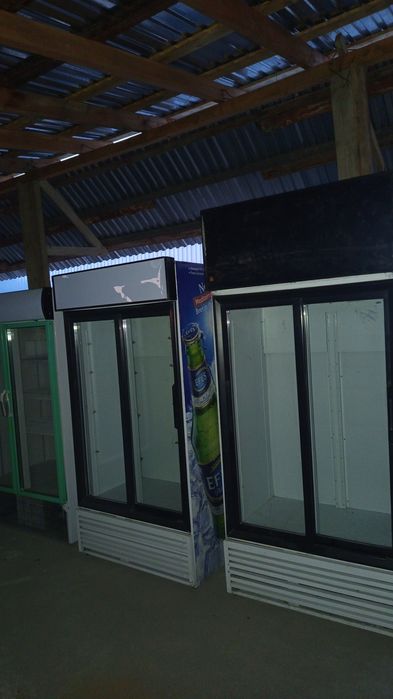 Витринные холодильники