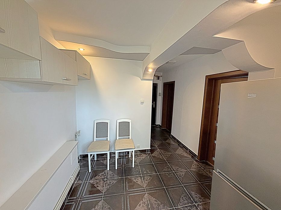 Apartament 2 camere etaj 1 Aleea Plopilor Tg Jiu