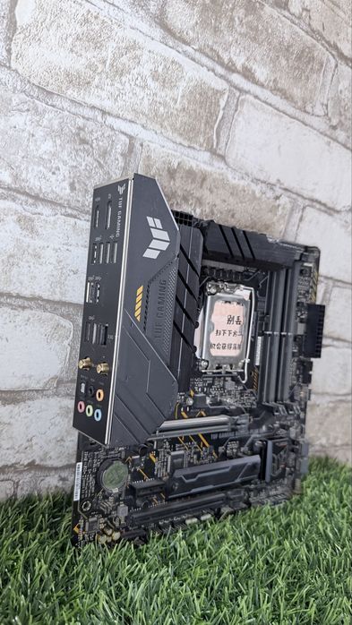 TUF Gaming B660M-Plus WiFi Socket 1700