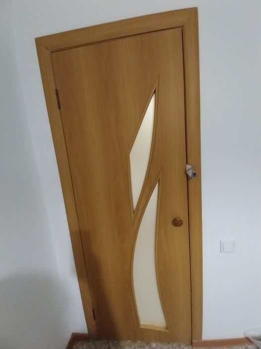 Продам дверь на 70 см