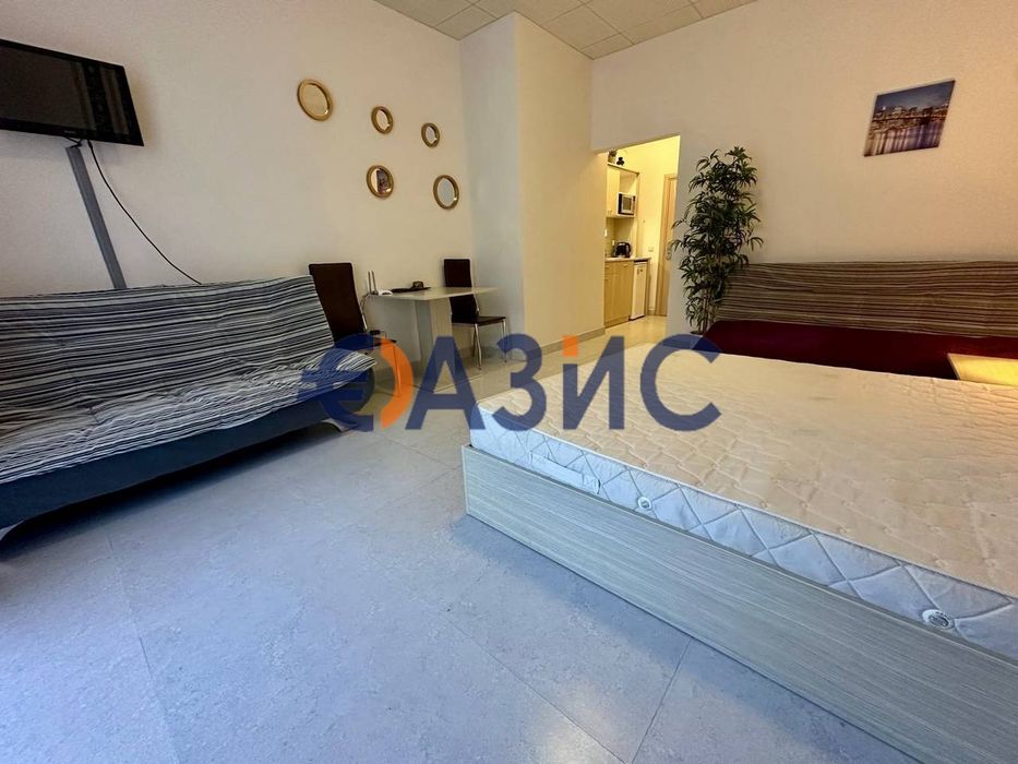 Продава се Едностаен апартамент в к.к. Слънчев бряг - 44 кв.м за 1066 €/кв.м - Снимка #4