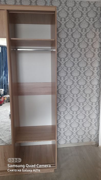 Шкаф для одежды в отличном состоянии!
