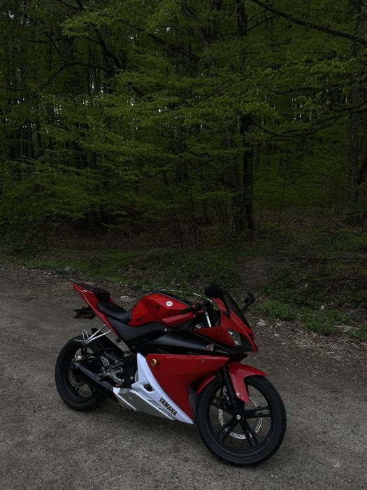 Yamaha yzf r125