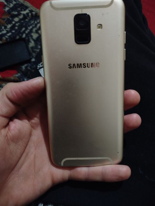 Samsung A6 sotiladi