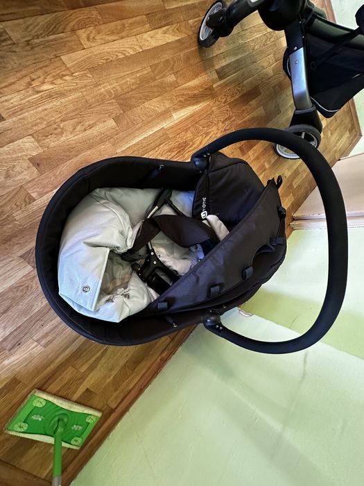 Детска количка 4MOMS “origami”