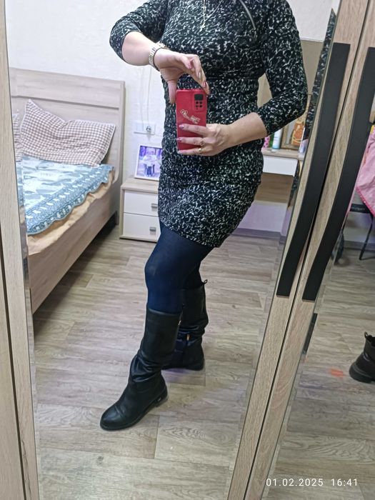 Продам зимнюю обувь и пальто.