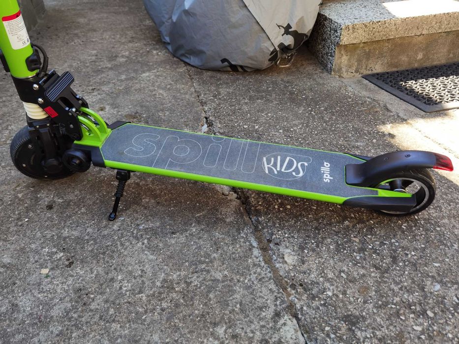 Детски електрически скутер/тротинетка