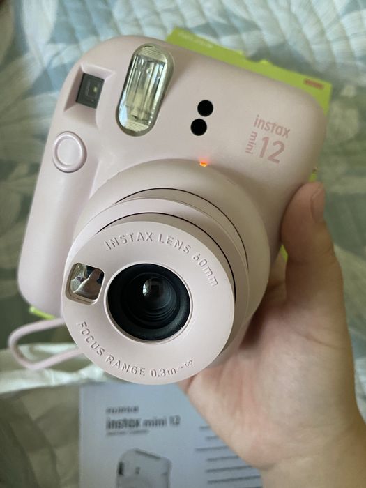 Instax mini 12 хороший