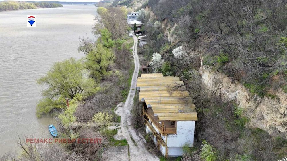 Продава се Хотел в Русе, Долапите - 521 кв.м за 261 €/кв.м - Снимка #9