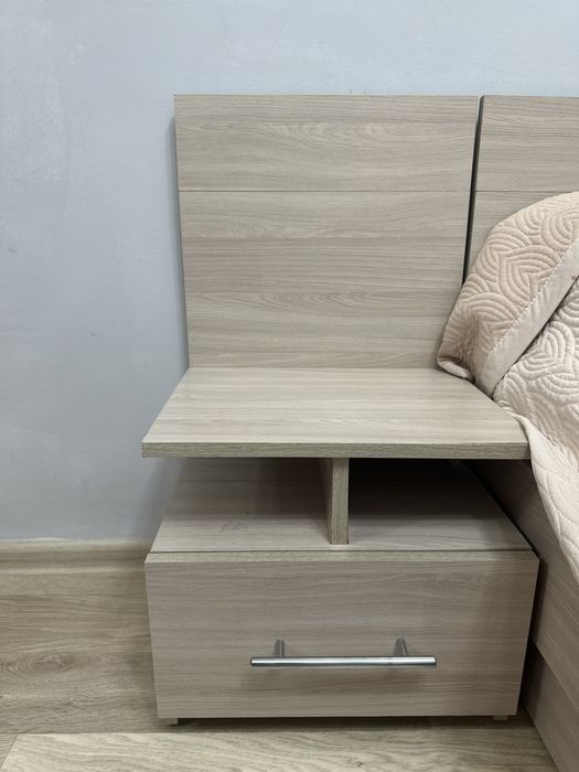 Продам двухспальную кровать