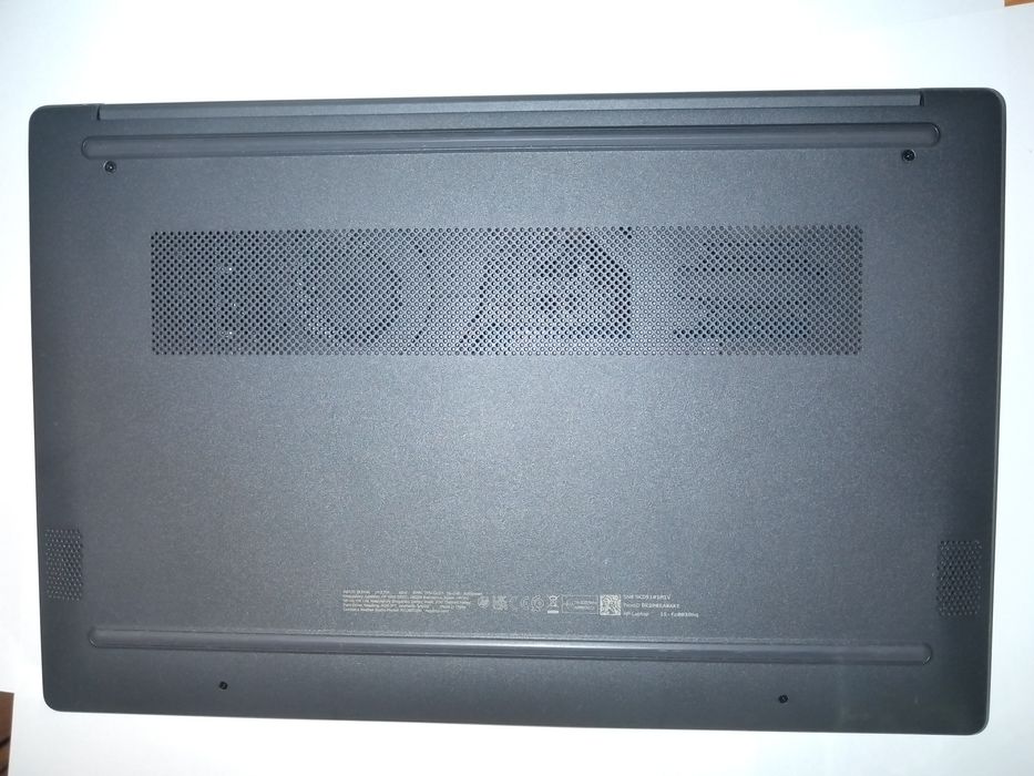 Laptop HP Ryzen 7 (seria 5000) – ca nou, garanție, folosit foarte puți