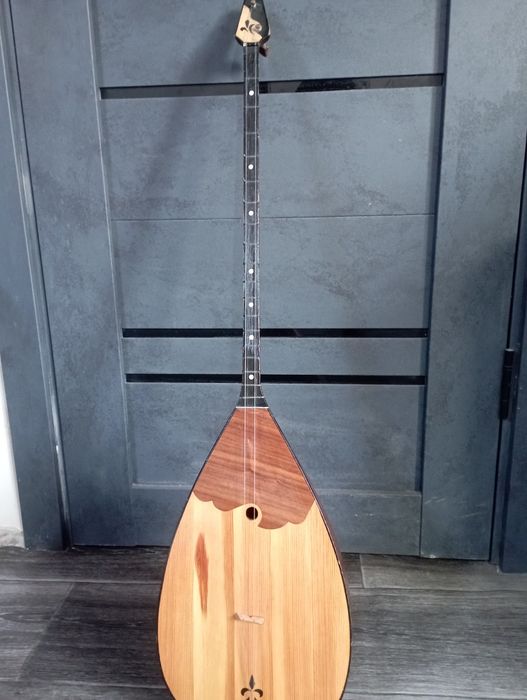 Продам домбыру б/у