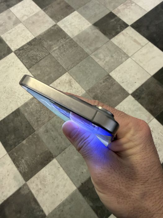 Cadoul ideal iPhone 15 pro max 256 gb baterie 100 stare nou