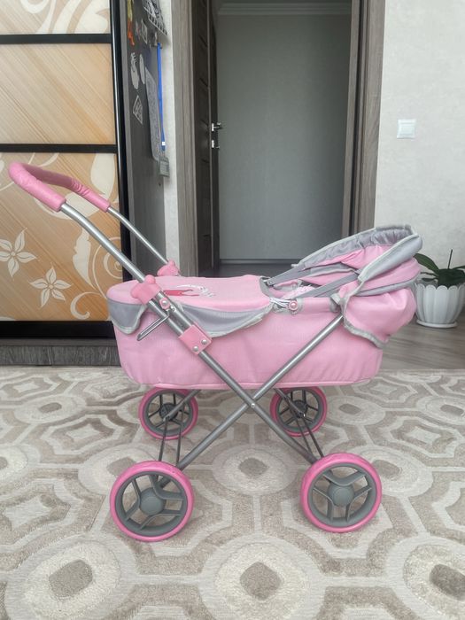 Коляска кукольная