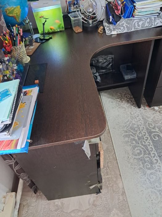 Стол письменный, угловой