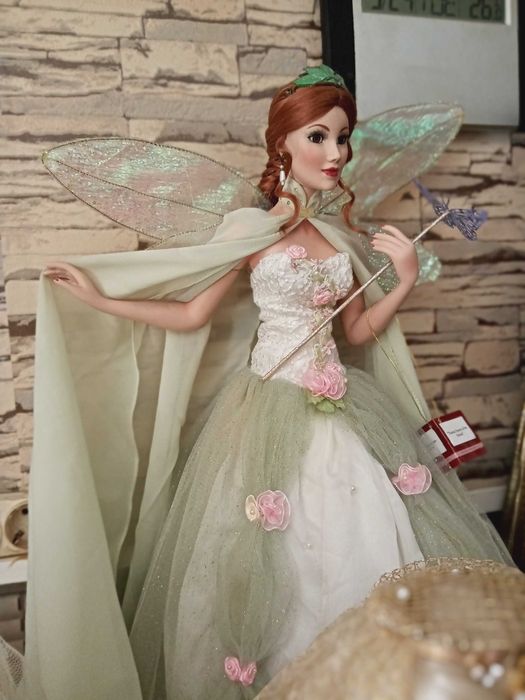 Порцеланова кукла Титания