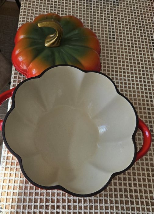 Продам чугунный казан