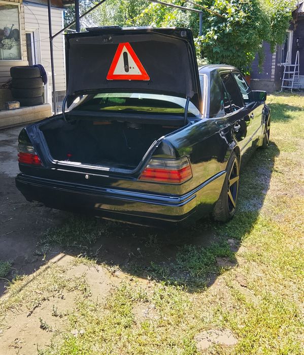 Продам  Мерседес Е320