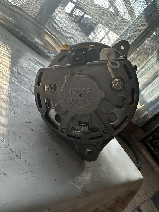Зил 130 Генератор ПЕКАР 14в 65ампер