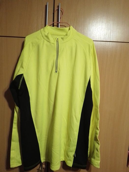 Дишащи спортни  блузи