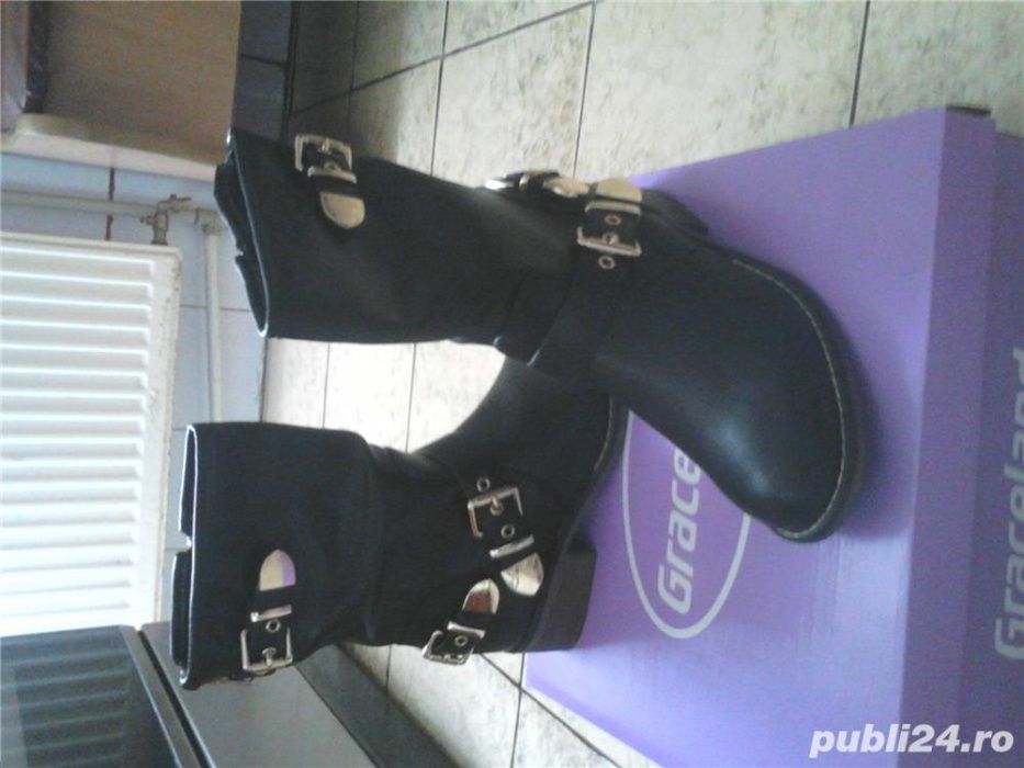 de vanzare incaltaminte