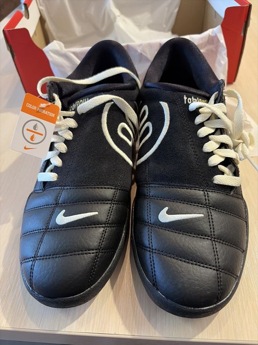 Маратонки Nike total90lll