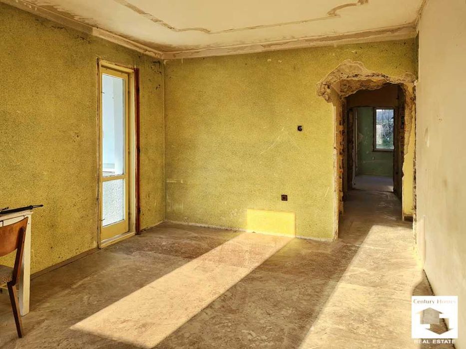 104980 ЕКСКЛУЗИВНО! Апартамент с 3 спални и гараж в кв. Акация