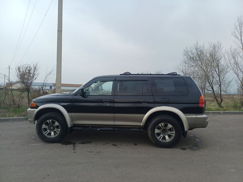 митсубиши монтероспорт