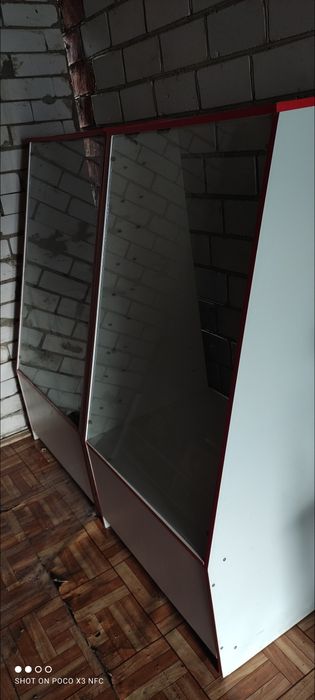 Продам ветрины для магазина