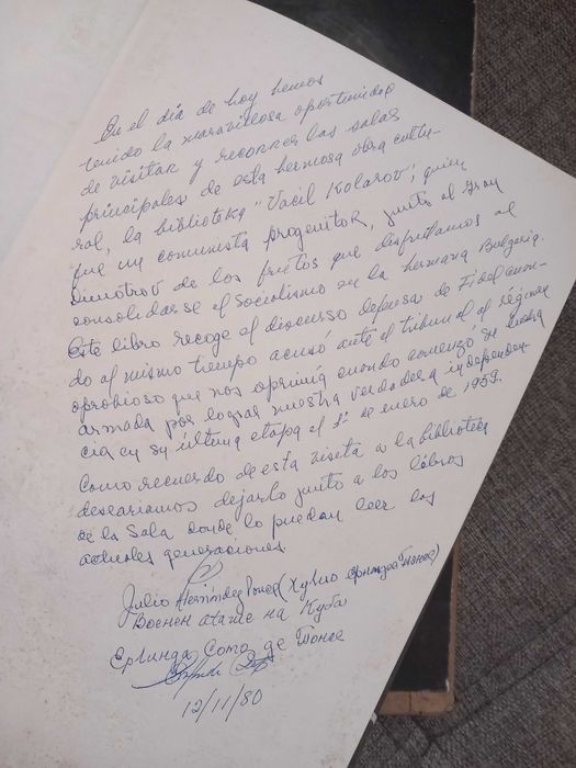 Фидел Кастро, книга от 1975 с автограф
