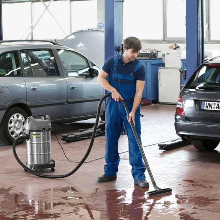Пылесос профессиональный Karcher NT 30/1 Me Classic c гарантией 2 года