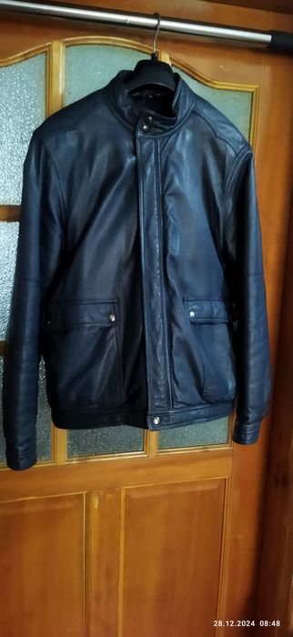 Продам кожаную куртку
