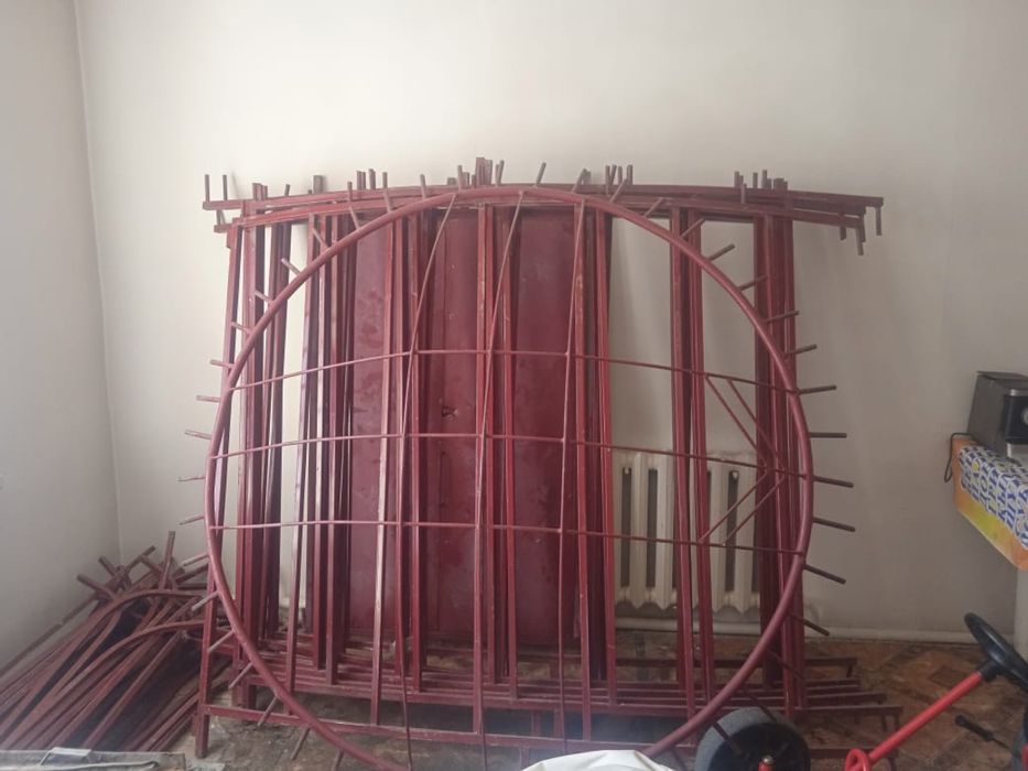 Продам юрту, посуды и стол