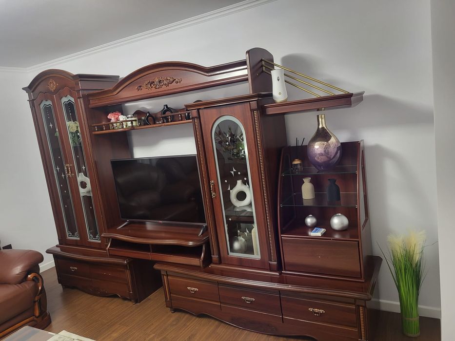 Mobilier de vanzare