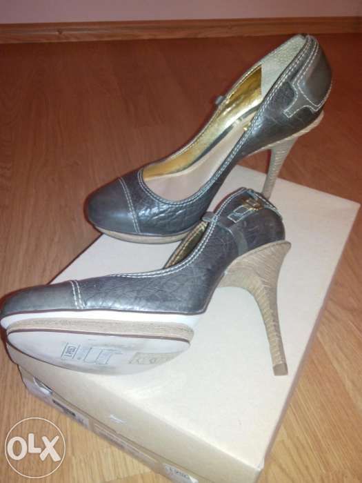 Pantofi de dama superbi