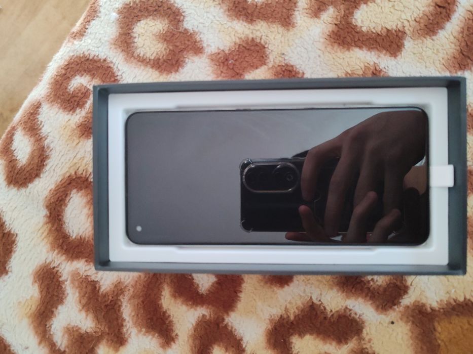 Продам телефон почти как новый