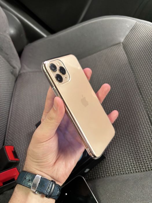 iPhone 12 pro iphone 11 pro gold