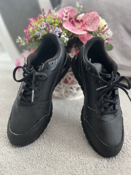 маратонки puma пума черно