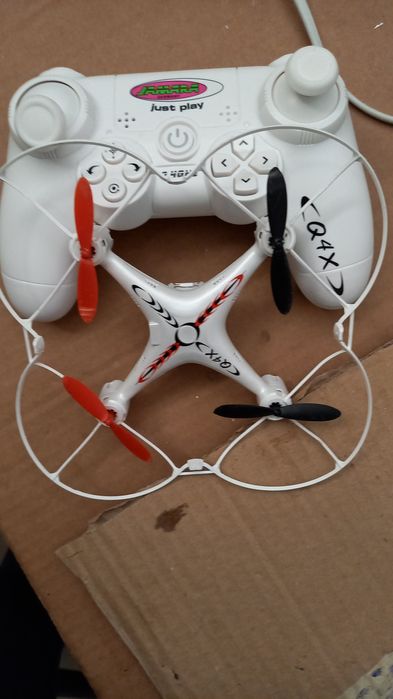 2 Броя Дронове за 75 лв с дистанционно управление дрон