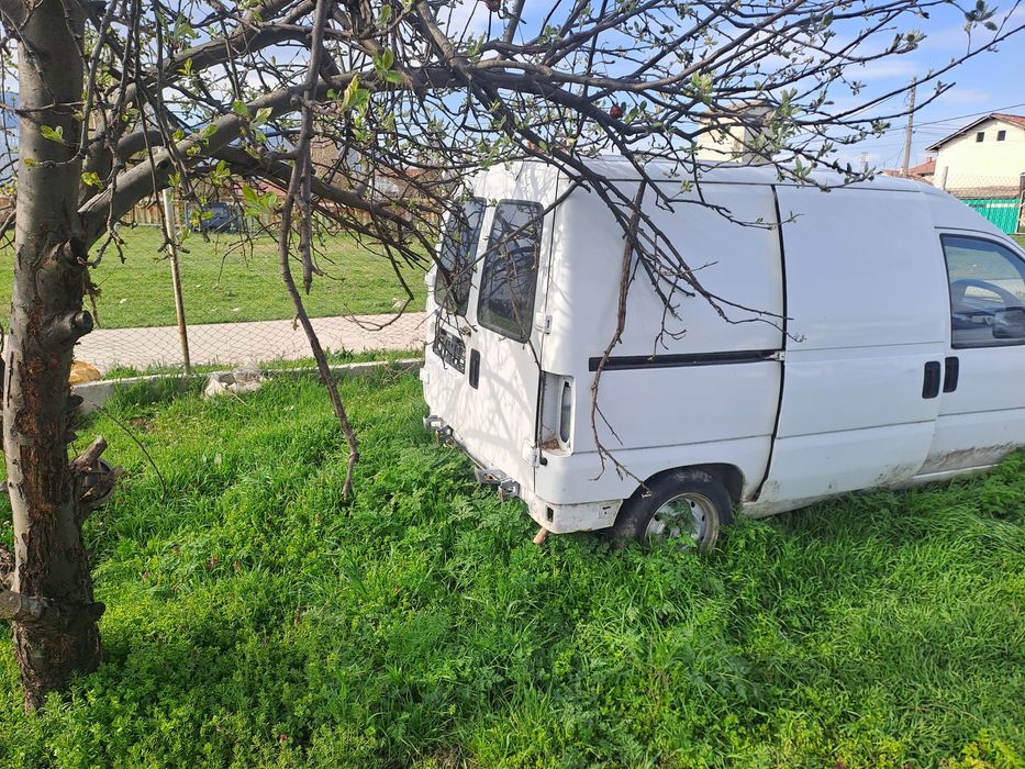 Фиат Скудо 1.9д на части