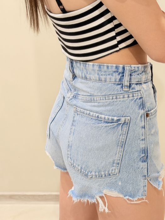 Къси панталонки Zara