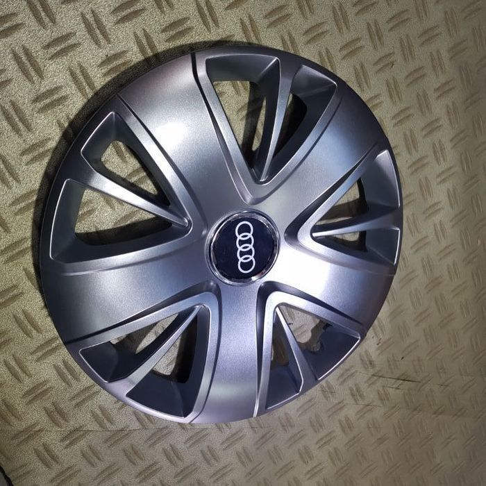 capace roti audi a3,a4,a5,a6 r15 la set de 4 buc,capace janata aliaj