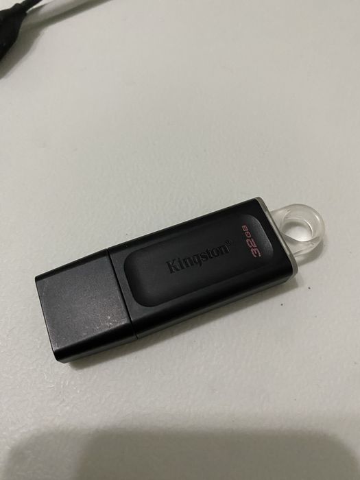 Флэшка kingston 32gb