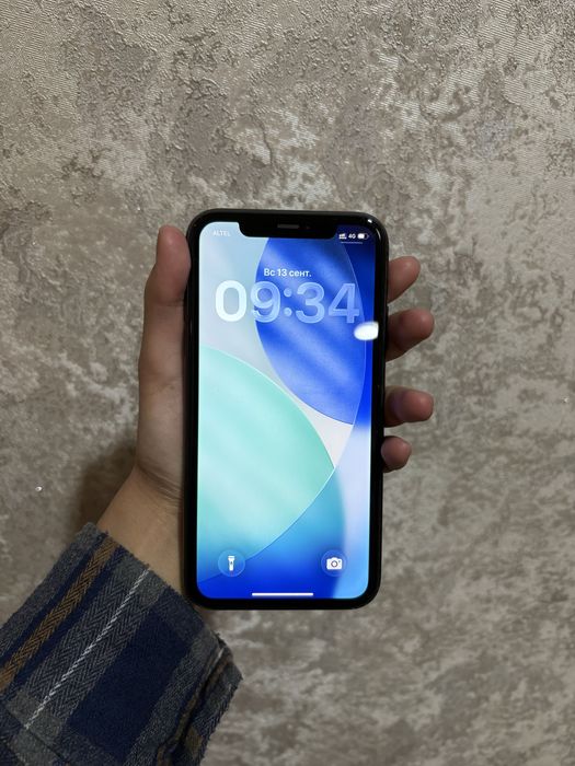 продам iphone 11,в хорошем состоянии